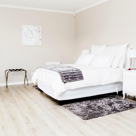 Settle Inn Self Catering Accommodation كولشستر المظهر الخارجي الصورة